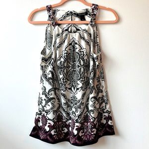 White House Black Market top. Size 6